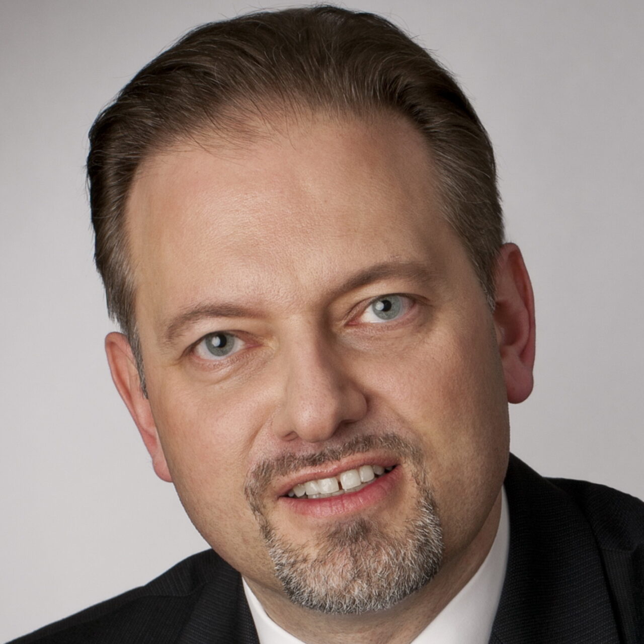 Neuer Leiter Stiftungen und NPO bei der Frankfurter Bankgesellschaft
